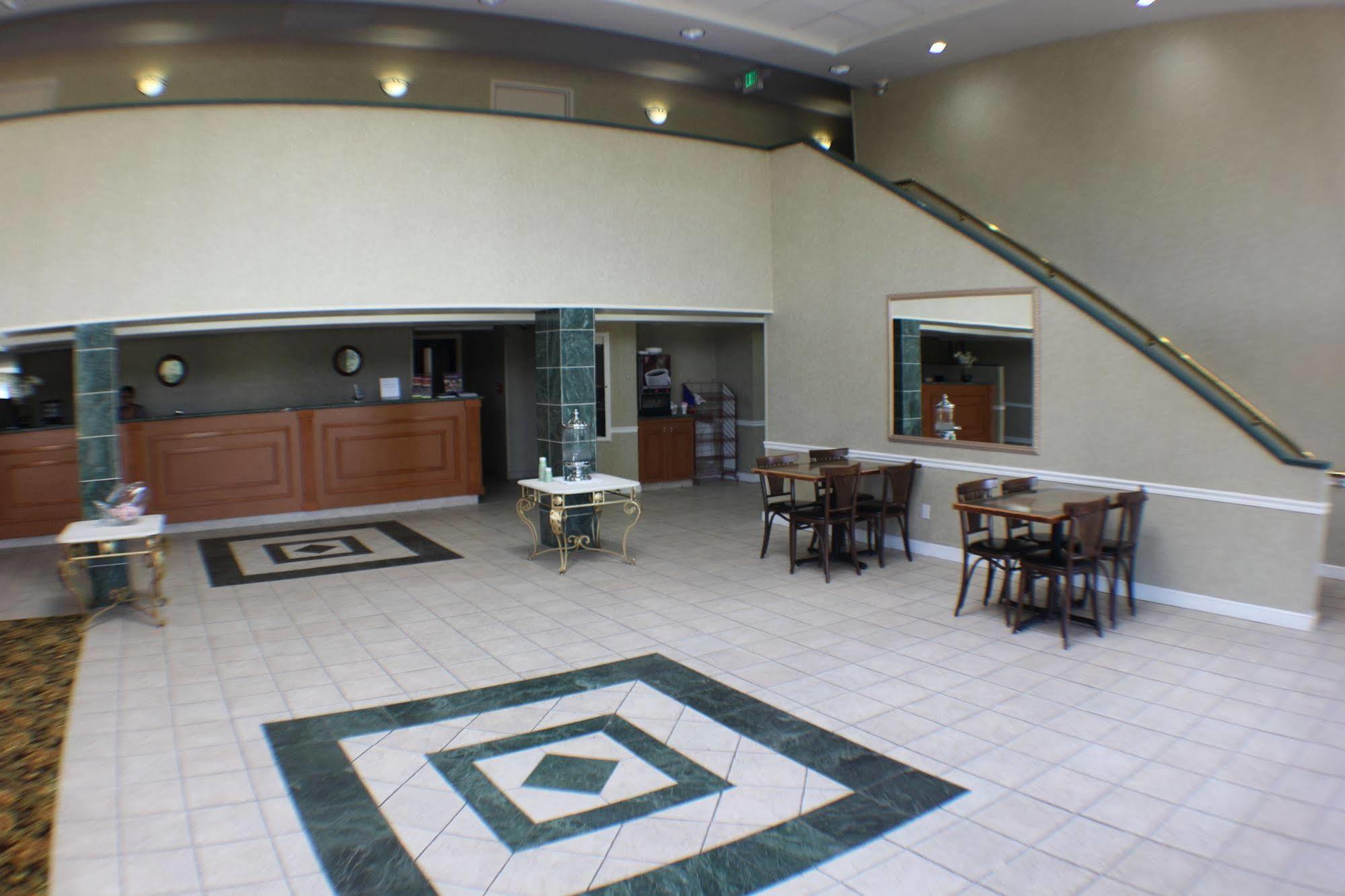 The Garden Inn Elkhart Kültér fotó
